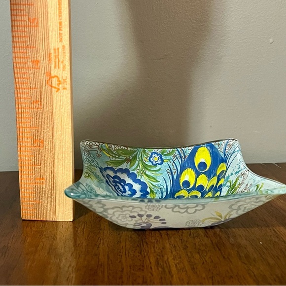 Peacock Design Decorative Glass Plate - Picture 7 of 9